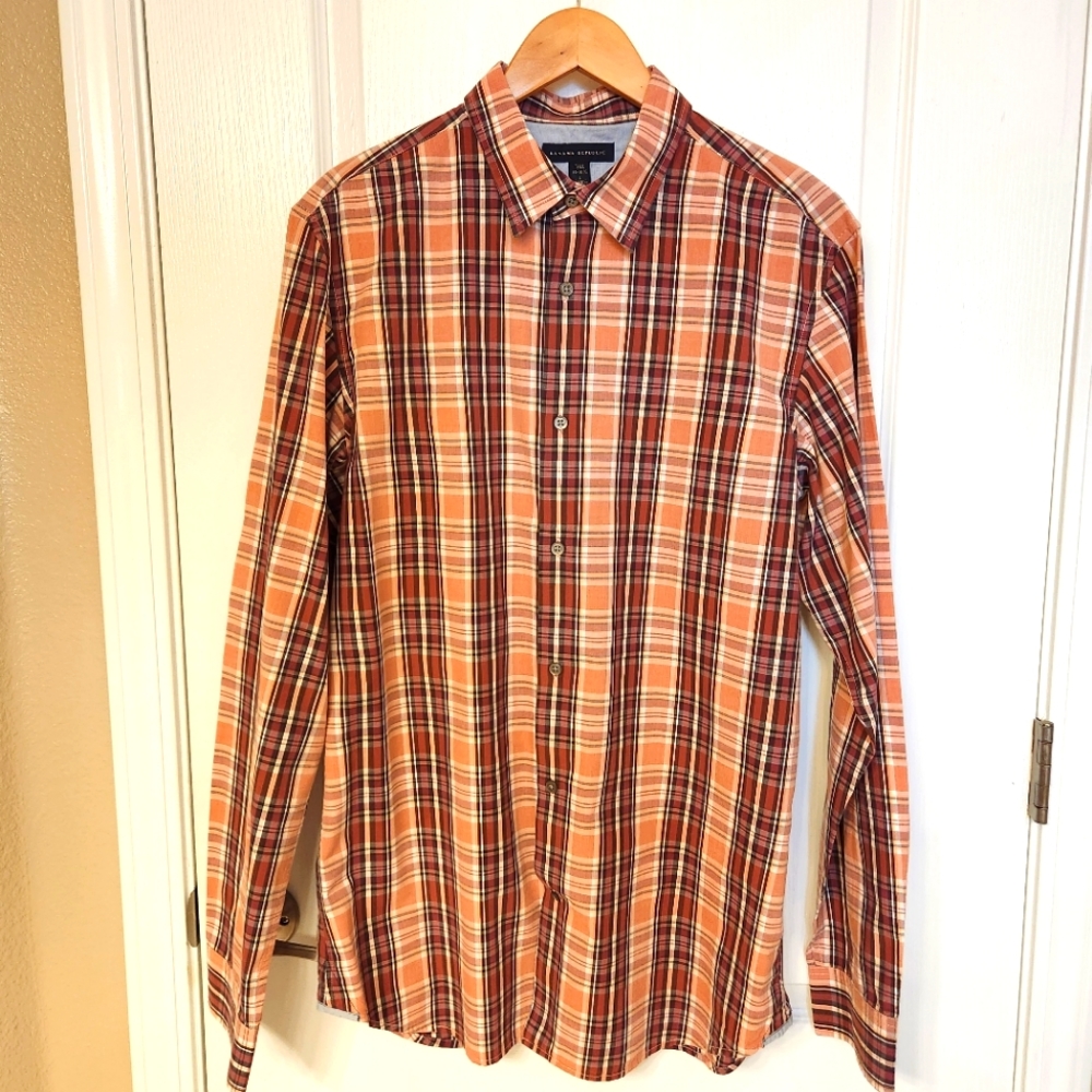 Banana Republic Long-sleeved Shirt - Large/Tall